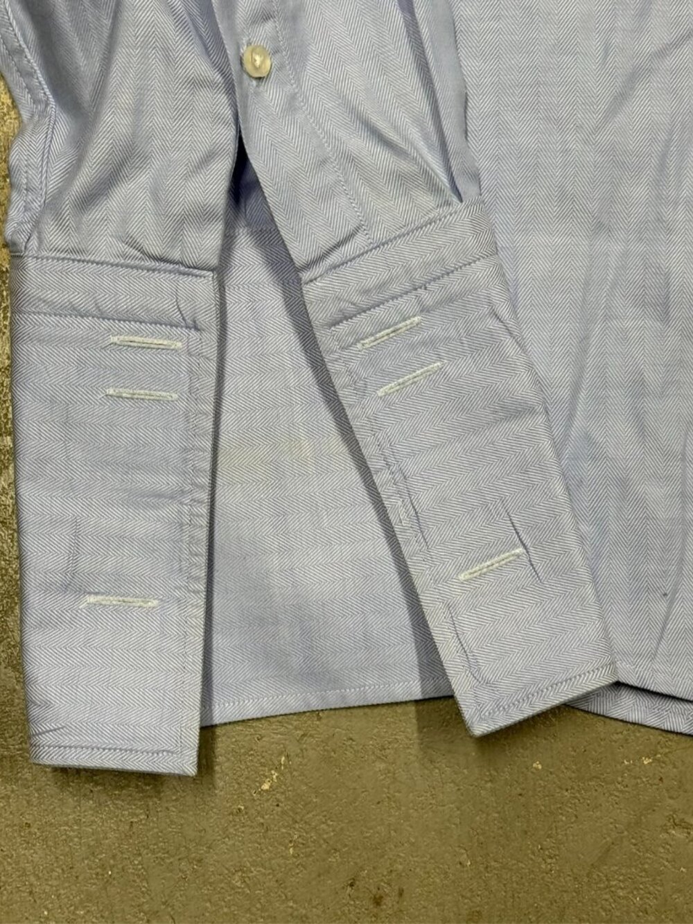 Hugo Boss Dress Shirt W/ French Cuffs Herringbone Cotton Blue 43 17 XL - Picture 4 of 9